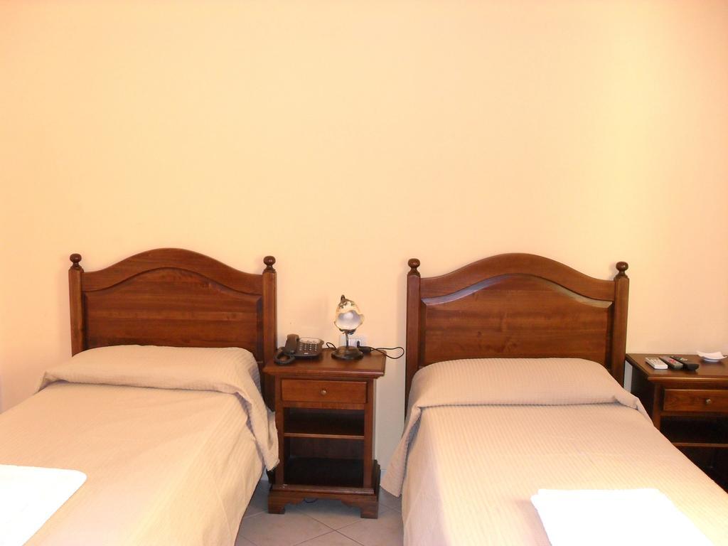 Hotel Piro Torrenova Szoba fotó
